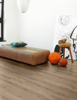 Panele PARADOR Modular ONE Wide plank, 4V Dąb Pure Perłowoszary 8mm 100h Wodoodporne - obrazek 4