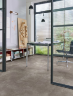 Panele PARADOR Modular ONE Hydron Oversize tile, 4V Beton Ciemnoszary 5,5mm 100% wodoodporny PREMIUM - obrazek 4