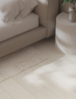 Panele PARADOR Modular ONE Wide plank, 4V Modrzew Apollo Biały 8mm 100h PREMIUM - obrazek 3